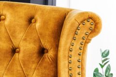 Design Ohrensessel CHESTERFIELD 85cm senfgelb Samt Knopfheftung