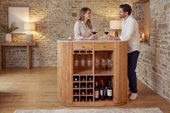 Massiver Bartisch TRES CHIC 120cm braun Mangoholz weiß Marmor mit Flaschenregal