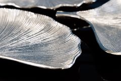 Dekoratives Schalen 3er Set GINKGO 30cm silber handmade Metall
