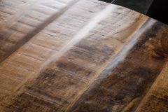 Massiver Esstisch IRON CRAFT 120cm rund natur Mangoholz