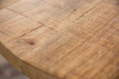 Höhenverstellbarer Beistelltisch ENGINEER 50cm Mangoholz Industrial Design massiv rund Eisen