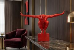 Deko-Figur HIGH DIVER 50cm rot handmade Athleten-Skulptur