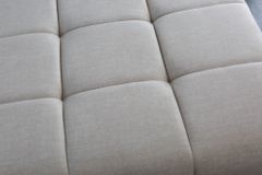 Extravaganter Hocker ELEGANCIA 110cm champagner beige Vogue Velours Samt Ziersteppung