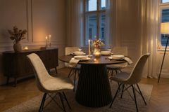 Design Stuhl SCANDINAVIA MEISTERSTÜCK beige grau Chenille schwarz Metallgestell