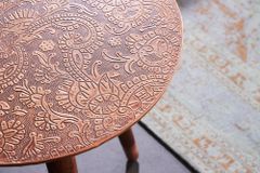 Design Beistelltisch ALCAZAR 50cm antik kupfer Metall Mangoholz Handarbeit rund