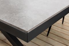In- und Outdoor Esstisch GALAXIE 200cm hellgrau Keramik anthrazit Aluminium