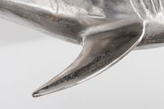 Maritime Wanddekoration HAI 105cm silber rechts Metall Haifisch Design Skulptur