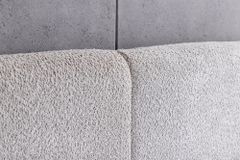 Modernes Boxbett ART DECO 160x200cm greige Bouclé mit Stauraum und Lattenrost