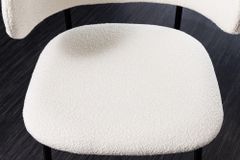 Design Stuhl VOGUE weiß Bouclé schwarze Metallbeine