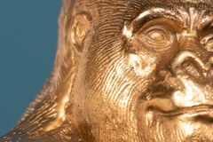Dekorative Gorillafigur KONG 40cm gold handmade Metall Skulptur