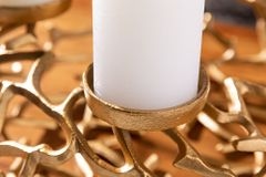 Eleganter Kerzenhalter ABSTRACT 38cm gold Kranz aus Ästen für 4 Kerzen