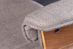 Höhenverstellbarer Bürostuhl MANHATTAN grau Walnuss mit Armlehne drehbar