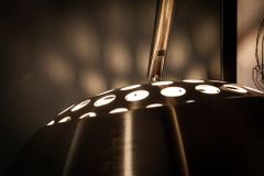 Ausziehbare Bogenlampe LOUNGE DEAL 170-210cm chrom gebürstet Marmorfuß Stehlampe