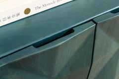 Massives Sideboard VULCANO 180cm türkis Mangoholz gold Metallgestell