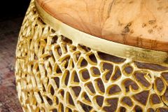 Runder Couchtisch ABSTRACT LEAF 75cm gold Metall massiv Akazienholz filigrane Handarbeit