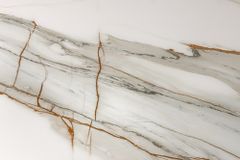 Ausziehbarer Esstisch EUPHORIA 180-220-260cm weiß Carrara Oro Keramik schwarz Metall
