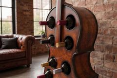 Extravagantes Weinregal CELLO 133cm braun Tannenholz für 10 Flaschen