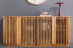 Massives Sideboard SCULPTURA 170cm natur Mangoholz mit abgerundeter Lamellenfront