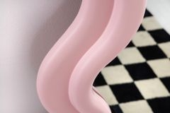 Design Wandspiegel CURVY 160cm rosa