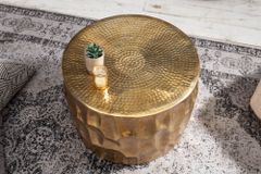Runder Couchtisch ORGANIC ORIENT 55cm gold Metall Hammerschlag 3D-Design handmade