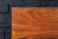 Massives Wandregal MAKASSAR 80cm braun Sheeshamholz stone finish handmade