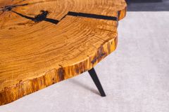 Runder Couchtisch ARBOR 65cm natur Eiche Massivholz schwarz Metall Beistelltisch