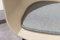 Moderner Stuhl DESIGNO greige schwarz Kunststoff Gartenstuhl mit Armlehnen Indoor Outdoor
