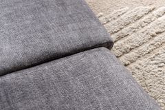 Bett SWING 180x200cm grau Vogue Seiden Samtstoff