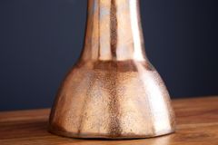 Handgefertigte Vase FACE 50cm Kupfer-Look Antik Aluminium abstrakt