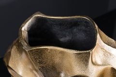 Handgefertigte Vase LIQUID 30cm gold Metall Hammerschlag Design