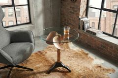 Handgefertigter Beistelltisch OCEAN 75cm kupfer schwarz Glasplatte rund Metall maritim