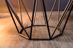 Design Beistelltisch DIAMOND 50cm grau Marmor schwarz Metall