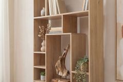 Massives Bücherregal CUBUS 180cm natur Mangoholz cream finish elf Fächer