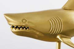 Maritime Skulptur HAI 68cm gold handmade Metall Design Haifisch