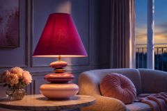 Dekorative Tischlampe STONES OF ECSTASY 60cm pink rosa gold mit Stoffschirm rund