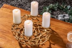 Eleganter Kerzenhalter ABSTRACT 38cm gold Kranz aus Ästen für 4 Kerzen