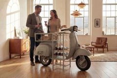 Extravaganter Bartisch SCOOTER 180cm salbei Retro-Konsole Motorroller Mangoholz Upcycling