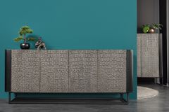 Handgefertigtes Sideboard CROCO 180cm grau schwarz Mangoholz mit 3D Schnitzereien massiv Metall