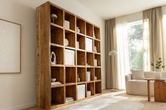 Massives Regal IRON CRAFT 200cm natur Mangoholz Bücherregal 25 Fächer