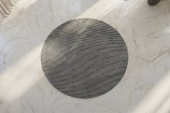 Runder Teppich WAVE 230cm anthrazit 3D strukturierter Kurzflor Indoor Hoch-Tief-Effekt
