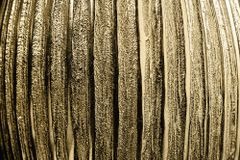 Handgefertigte Deko-Vase ELEGANCE 35cm gold antik Metall Hammerschlag Design