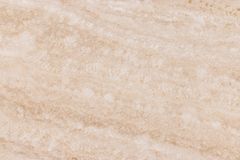 Stilvoller Couchtisch ORGANIKO 110cm natur Eiche Travertin Keramik