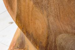 Massiver Hocker TWIST 45cm natur Mangoholz handmade Beistelltisch