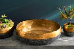 Handgearbeitete Deko Schale ORIENT 52cm gold mit Patina im Classic Hammerschlag Design