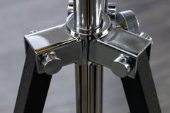Stehlampe BIG STUDIO 170cm schwarz Blattgold-Optik Industrial Design