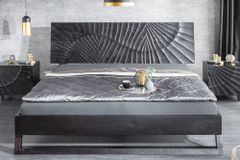 Massiver Nachttisch SCORPION 50cm schwarz Mangoholz Beistelltisch mit 3D Schnitzereien