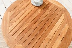 Massiver Gartenbeistelltisch EMPIRE TEAK 50cm natur Teakholz klappbar rund Outdoor
