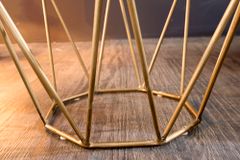 Abstrakter Beistelltisch DIAMOND 50cm grün Marmor messing Metall