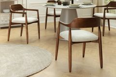Design Armlehnen-Stuhl KENNEDY braun smoke creme aus recycelter Pinie mit Polstersitz
