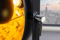Industrial Stehlampe STUDIO 130cm schwarz Blattgold-Optik 3 neigbare Schirme